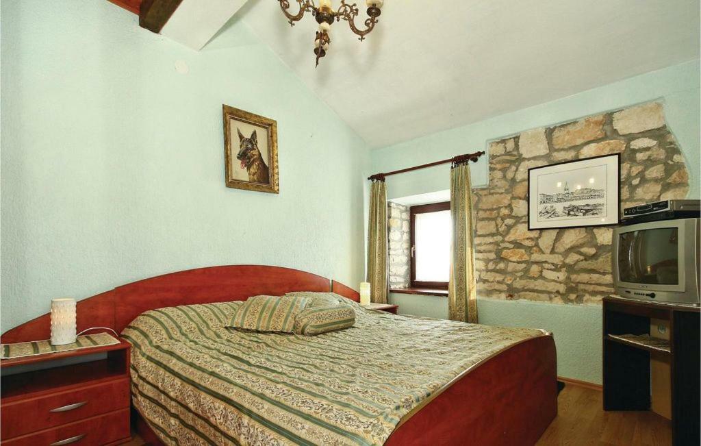 Mugeba 3 Bedroom Accommodation Porec Exterior photo