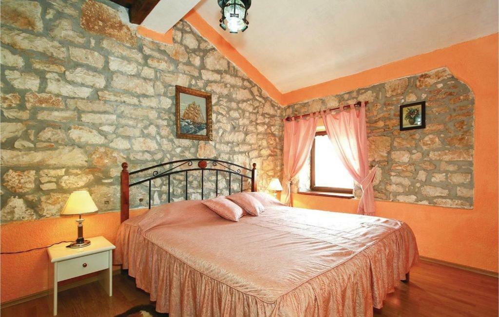Mugeba 3 Bedroom Accommodation Porec Exterior photo